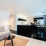 아파트 Arctic Circle Homes