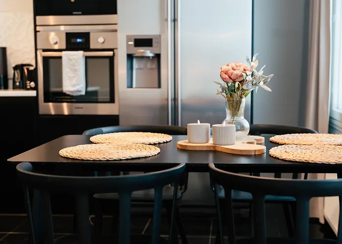 Arctic Circle Homes *